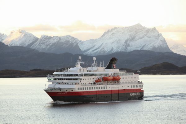 Hurtigruten Seereise Bergen - Kirkenes - Bergen an Bord der MS Nordkapp
